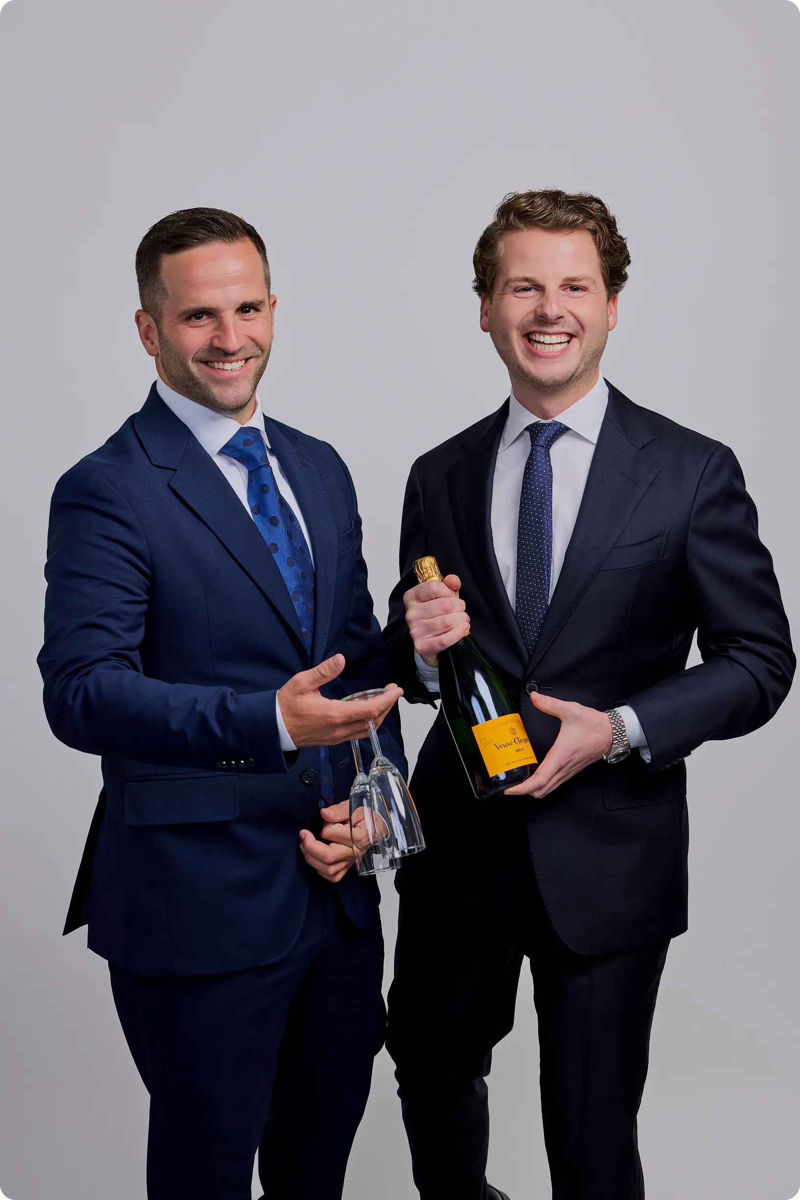 riskboutique_careers-hero-main-visual